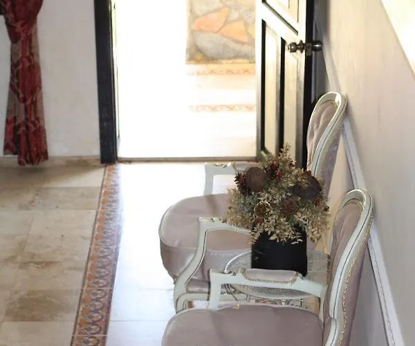 Antik Manastır Butik Otel *