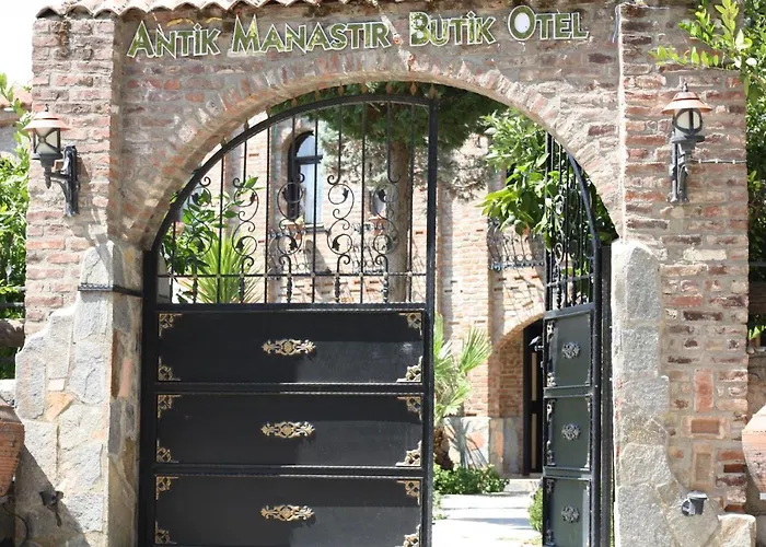 Antik Manastır Butik